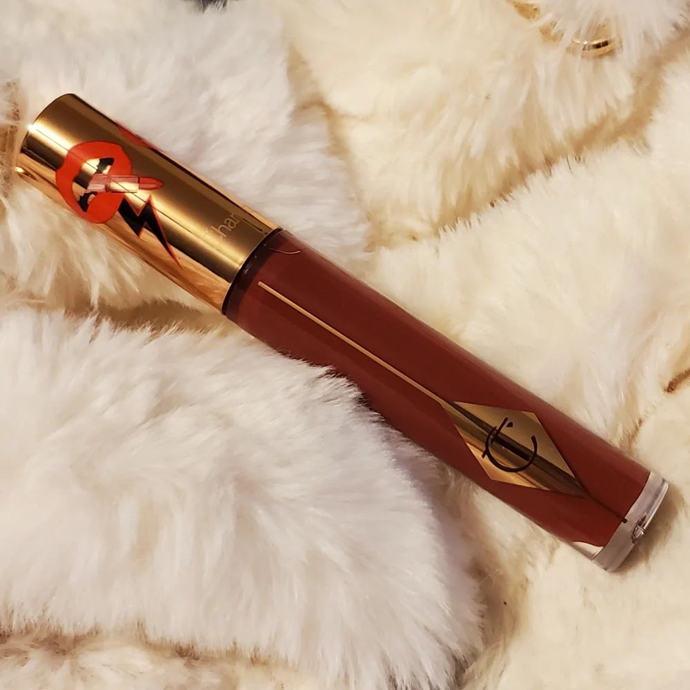 Charlotte Tilbury Latex Love lipgloss Video Vixen